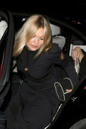 Kate Moss Night Out - Arriving at Annabel
