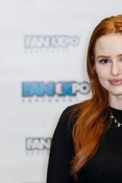 Madelaine Petsch - Fan Expo Vancouver 03/03/2019