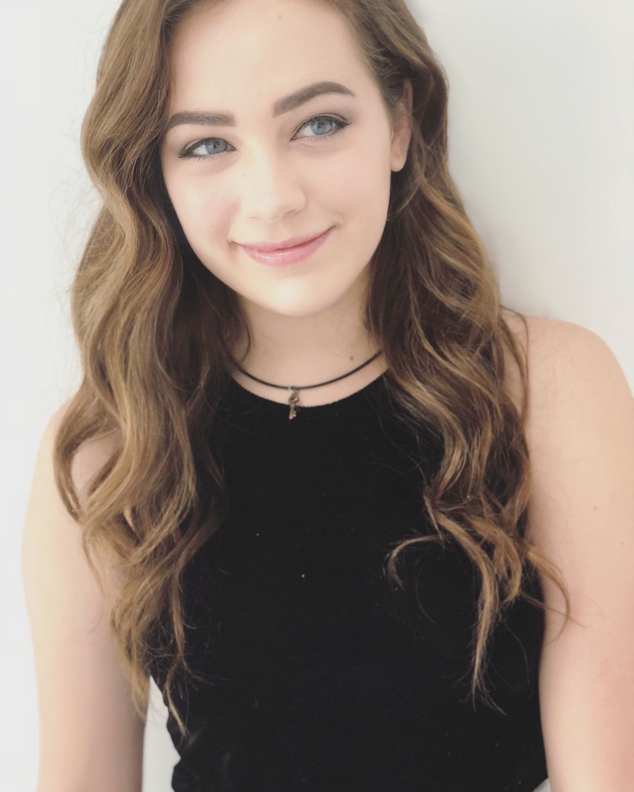 Mary Mouser - Personal Pics 03/14/2019 • CelebMafia