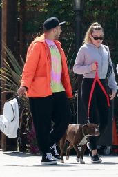 Miley Cyrus With Her Mom - SunCafe Organic in Studio City 03/22/2019