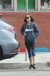 Natalie Portman in Leggings 03/26/2019