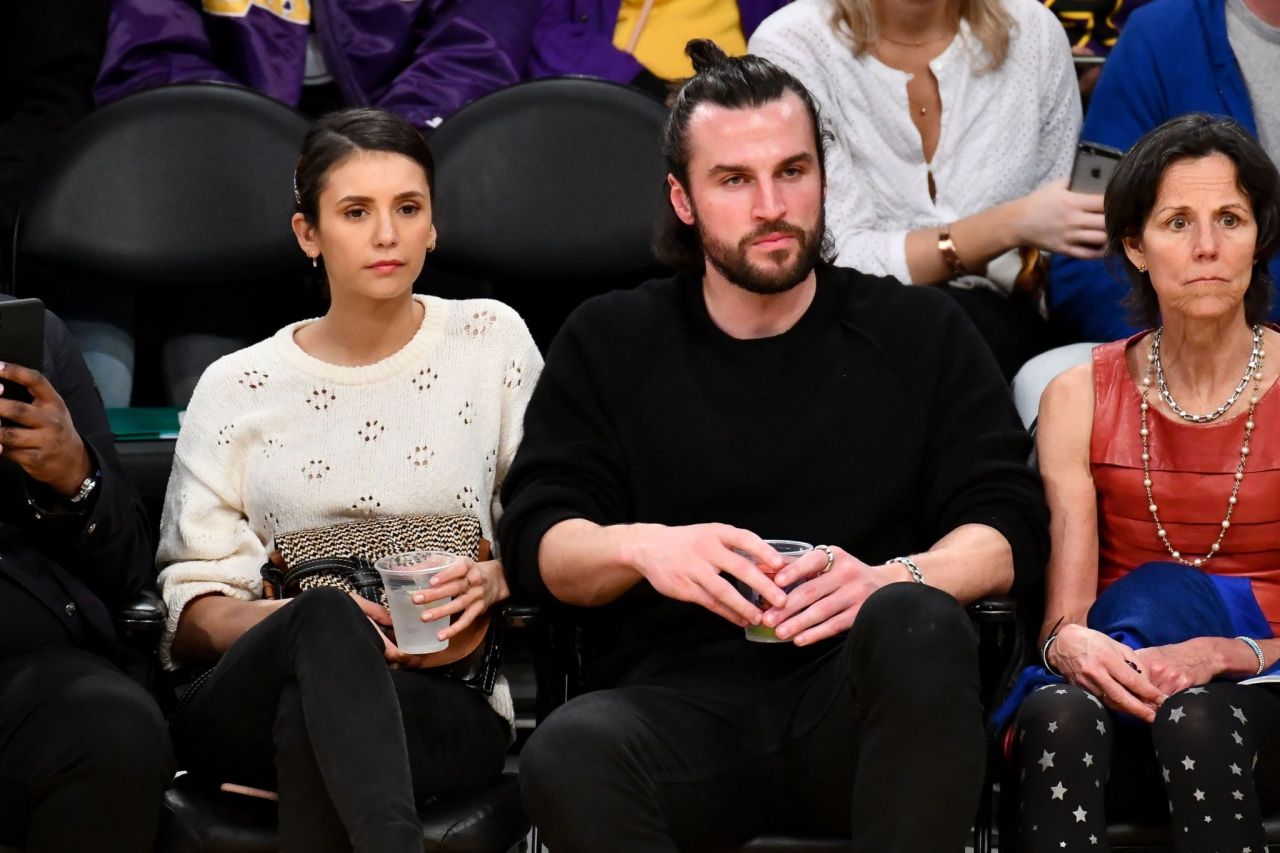 Nina Dobrev and Grant Mellon - LA Lakers vs Wizards din LA 03/26/2019