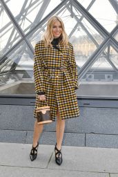 Sienna Miller – Louis Vuitton Fashion Show in Paris 03/05/2019