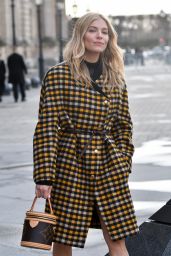 Sienna Miller – Louis Vuitton Fashion Show in Paris 03/05/2019
