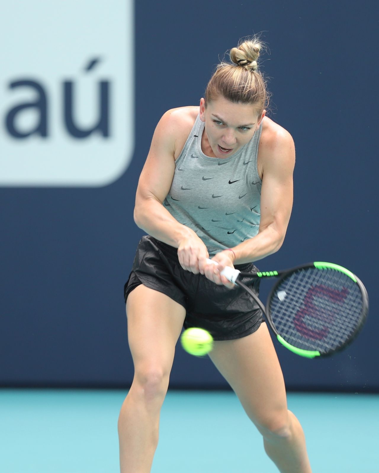 Simona Halep – Practice Prior to the Start of the Miami Open Tennis