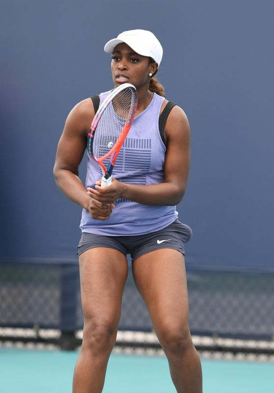 Sloane Stephens - Practises During the Miami Open Tennis Tournament 03/20/2019