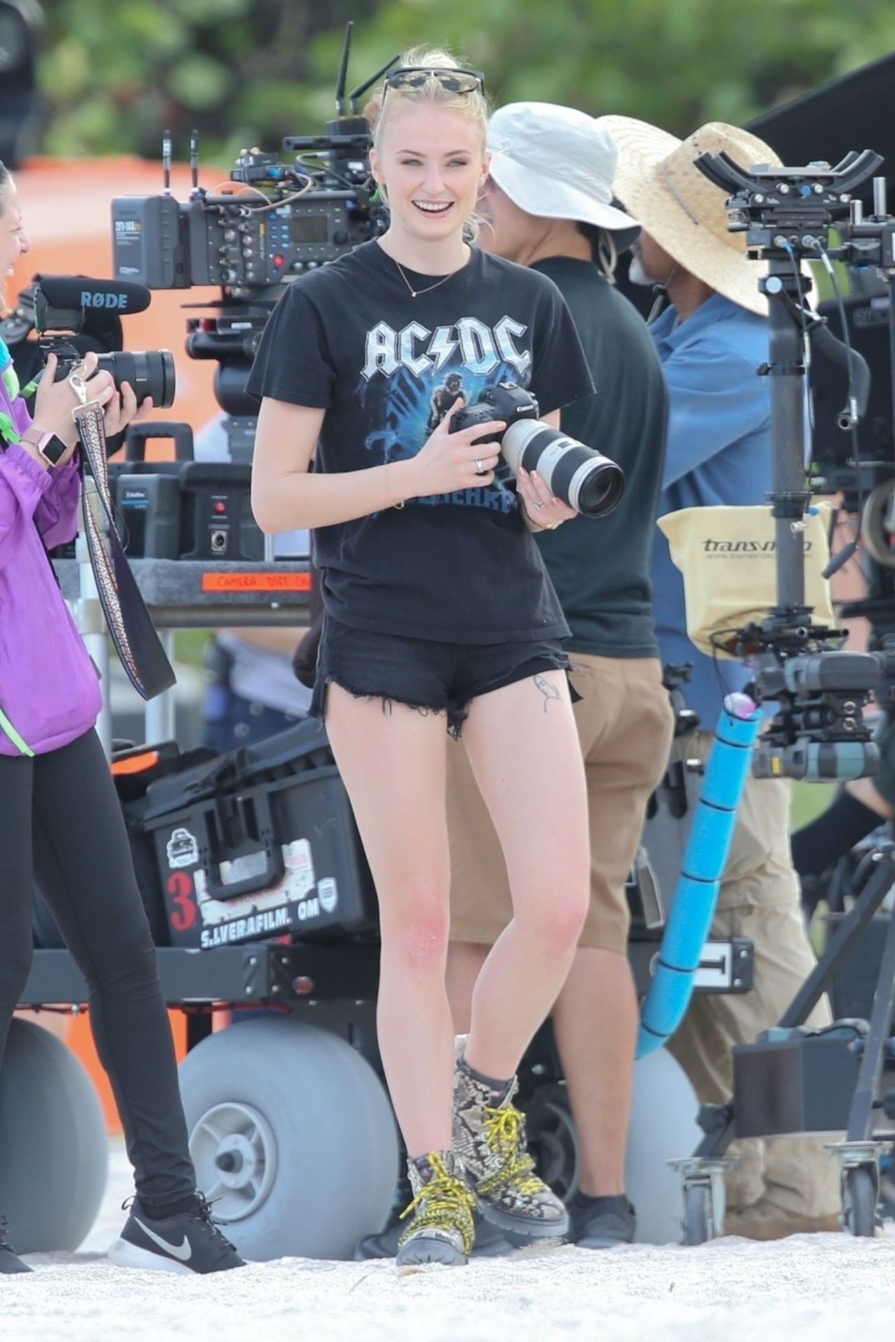 Sophie Turner - Jonas Brothers Beach Video Photoshoot in 