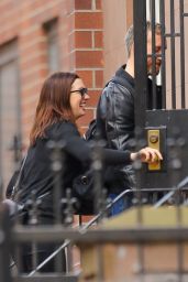 Anne Hathaway and Adam Shulman - Take a Cab in NYC 04/16/2019