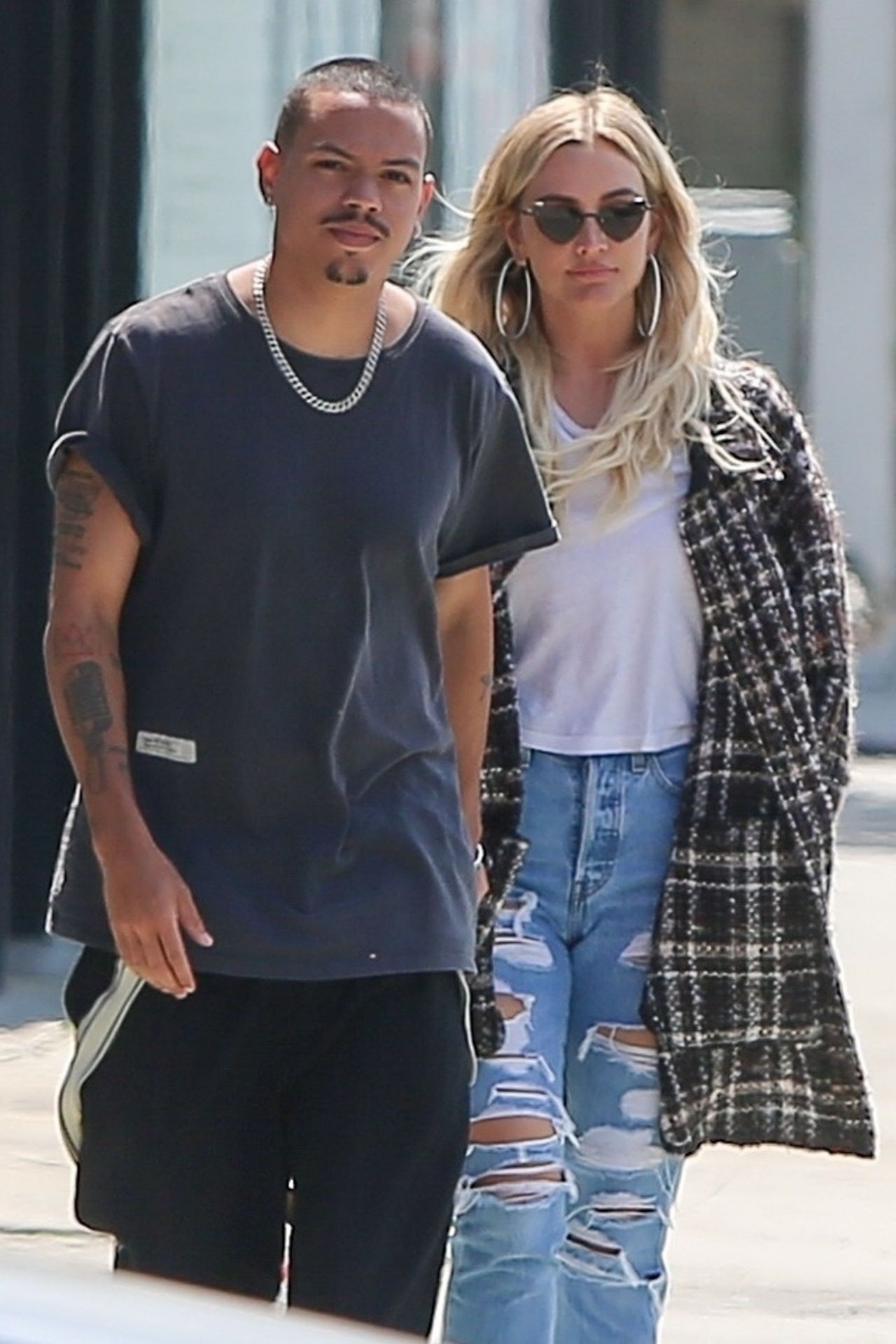 Los Ross With in Angeles – Ashlee Evan Simpson shopping Ashlee Simpson