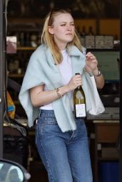 Dakota Fanning Casual Style - Toluca Lake 04/03/2019 • CelebMafia