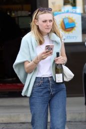 Dakota Fanning Casual Style - Toluca Lake 04/03/2019 • CelebMafia