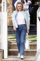 Dakota Fanning Casual Style - Toluca Lake 04/03/2019 • CelebMafia