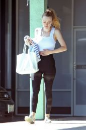 Dakota Fanning in Spandex at the Gym in LA 04/17/2019