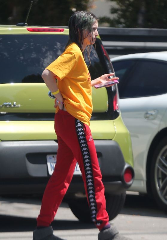 Dani Thorne - Out in Los Angeles 04/19/2019