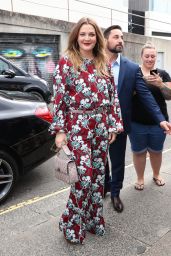 Drew Barrymore - Arriving at Her Flower Beauty Event in Sydney