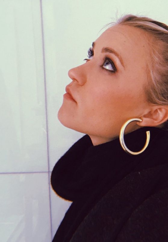 Emily Osment - Personal Pics 04/02/2019