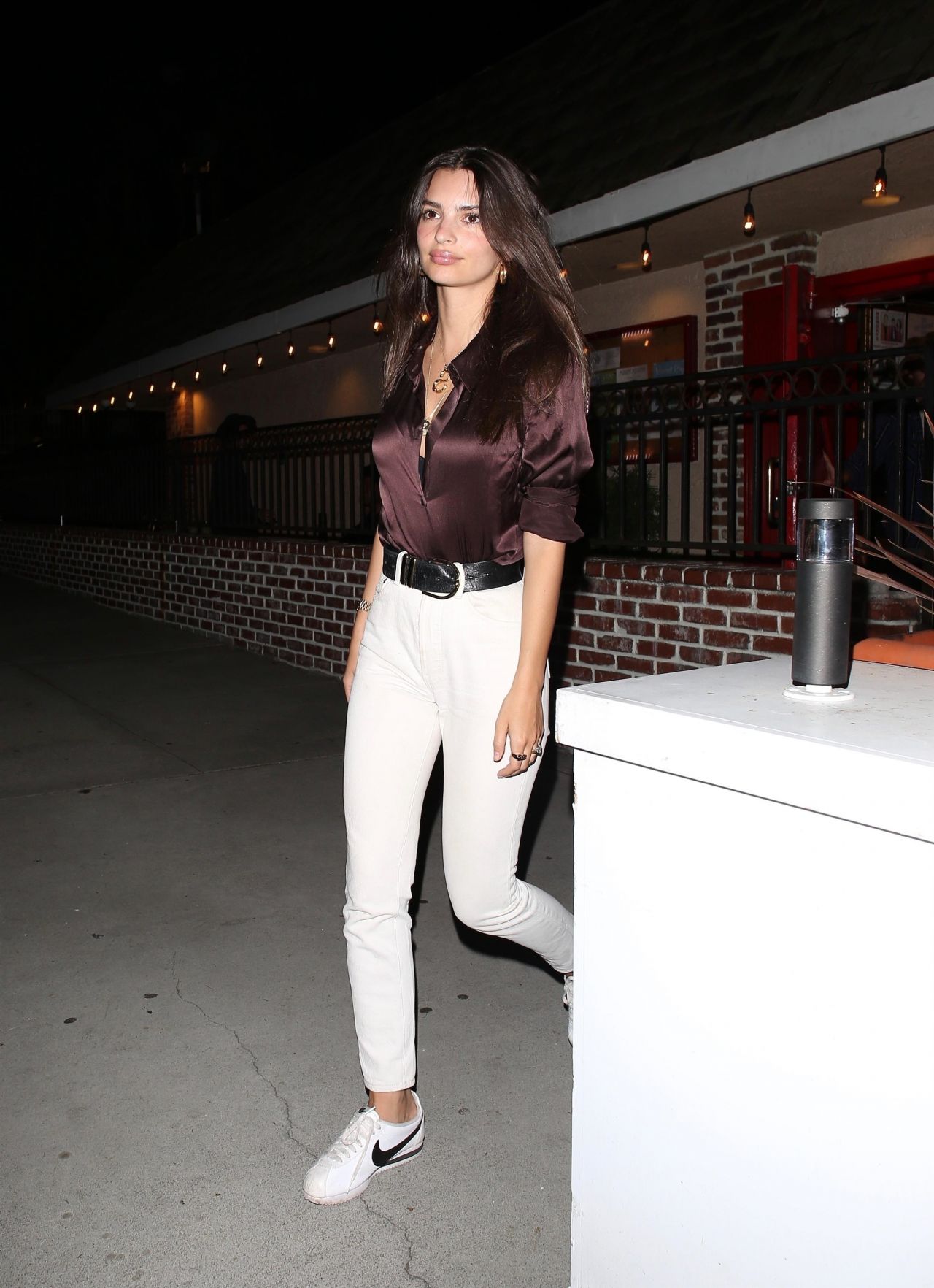 Emily Ratajkowski Casual Style - Leaving Dinner in Eagle Rock 04/20