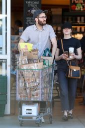 Emma Stone - Shopping in LA 03/30/2019