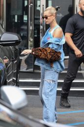 Hailey Rhode Bieber - Jewelry Shopping at XIV Karats in Beverly Hills 04/11/2019