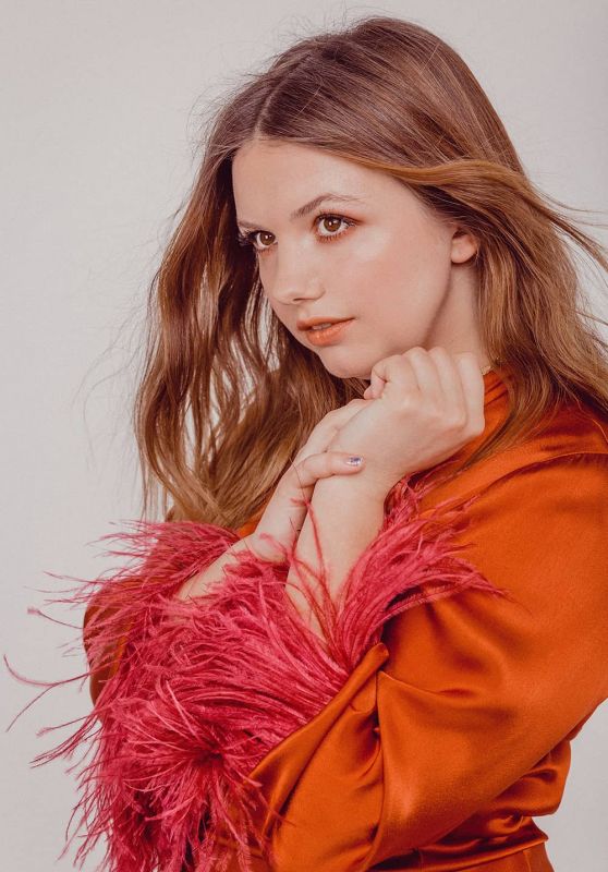 Hannah Murray - EUPHORIA Magazine April 2019