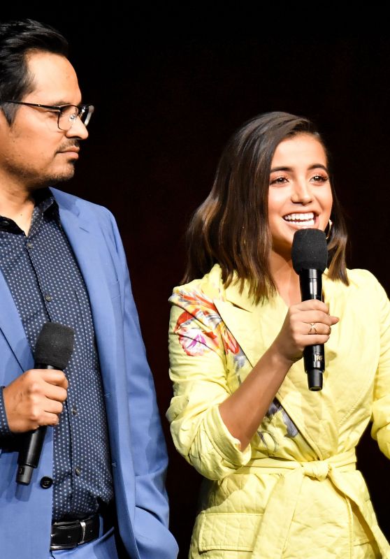 Isabela Moner – Paramount Pictures Presentation at CinemaCon in Las Vegas 04/04/2019