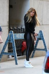 Jennifer Lopez - "Hustlers" Set in New York City 04/01/2019