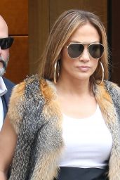  Jennifer Lopez Style&Fashion - Exiting Z100 Studios in NYC 04/09/2019