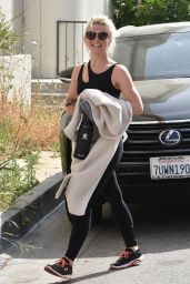 Julianne Hough in Gym Ready Outfit in Los Angeles 04/15/2019