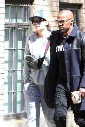 Katie Holmes and Jamie Foxx Holding Hands - NYC 04/16/2019