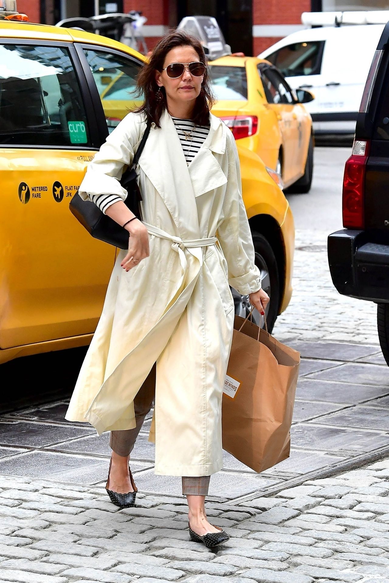 Katie Holmes - Out in NYC 04/18/2019 • CelebMafia
