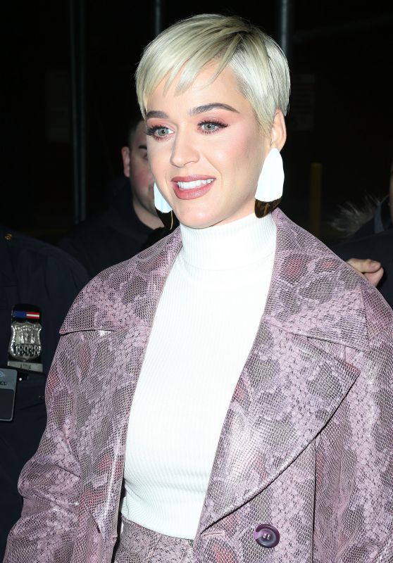 Katy Perry - Leaves "Wicked on Broadway" in NYC