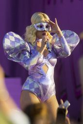 Katy Perry - Performs at New Orleans Jazz & Heritage Festival 04/27/2019