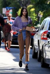 Kendall Jenner - Out in LA 04/06/2019