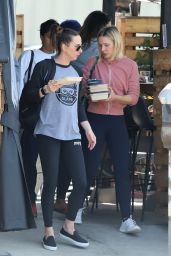 Kristen Bell - Leaves Lunch in LA 04/26/2019
