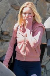 Kristen Bell - Leaving a Gym in LA 04/23/2019