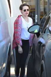 Kristen Stewart - Out in Los Angeles 04/23/2019