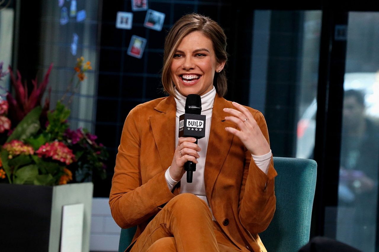 Lauren Cohan Appeared on BUILD Series in NYC 04/04/2019 • CelebMafia