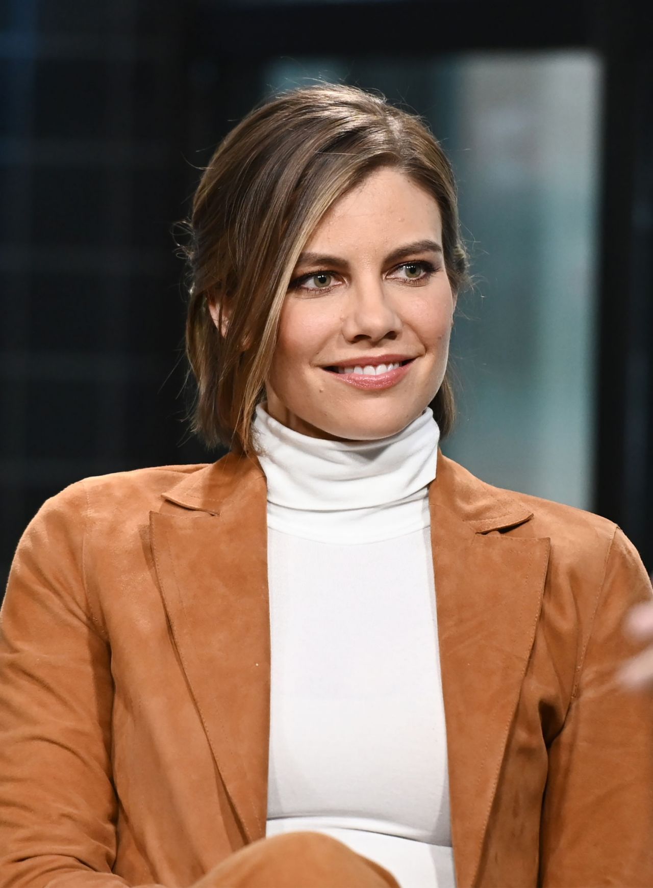 Lauren Cohan Appeared on BUILD Series in NYC 04/04/2019 • CelebMafia