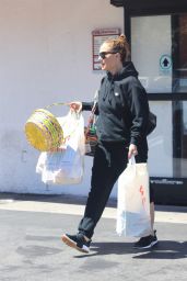 Leah Remini - Picking up Easter Supplies at CVS in LA 04/20/2019