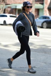 Lisa Rinna - Leaving Yoga Class in Studio City 04/19/2019