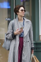Maggie Gyllenhaal - Shopping in NYC 04/14/2019