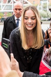 Margot Robbie - Arriving at "Dreamland" Premiere at the 2019 Tribeca Film Festival