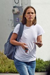 Natalie Portman - Out in Los Angeles 04/04/2019