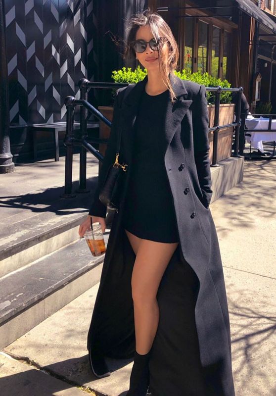 Olivia Munn - Personal Pics 04/2019