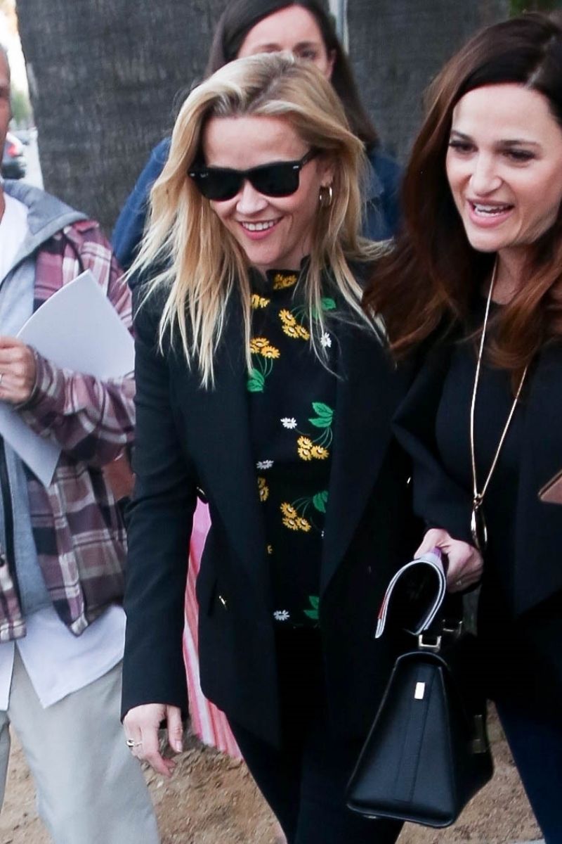 Reese Witherspoon Street Style - Nashville 04/05/2023 • CelebMafia
