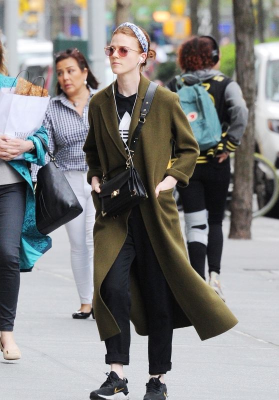Rose Leslie - Out in New York City 04/08/2019
