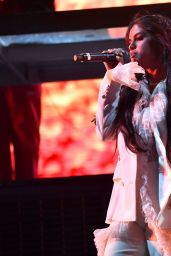 Selena Gomez Performs at Coachella Music Festival in Indio 04/12/2019