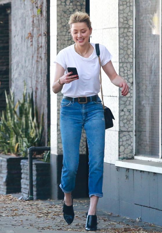 Amber Heard - Running Errands in Los Angeles 05/25/2019