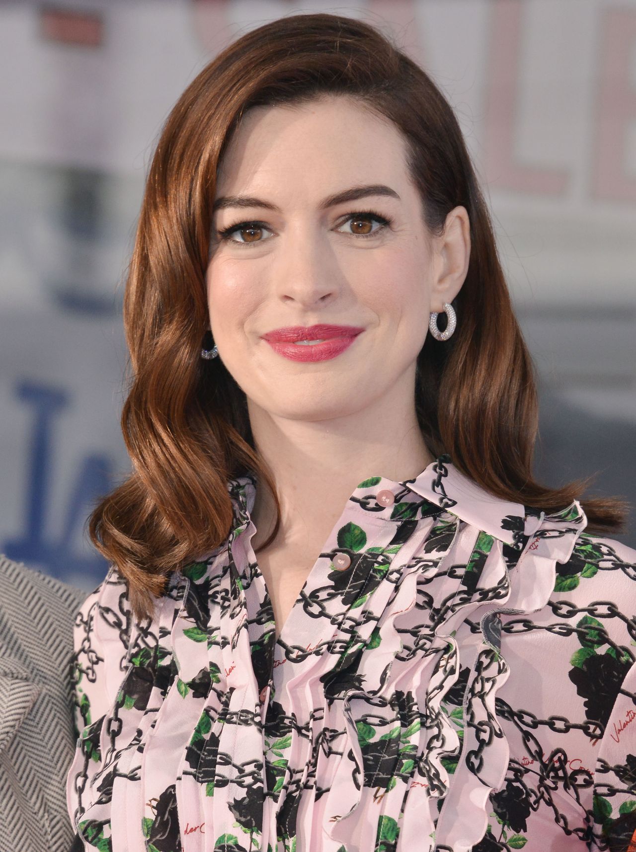Anne Hathaway - Honored With a Star on the Hollywood Walk of Fame 05/09 ...