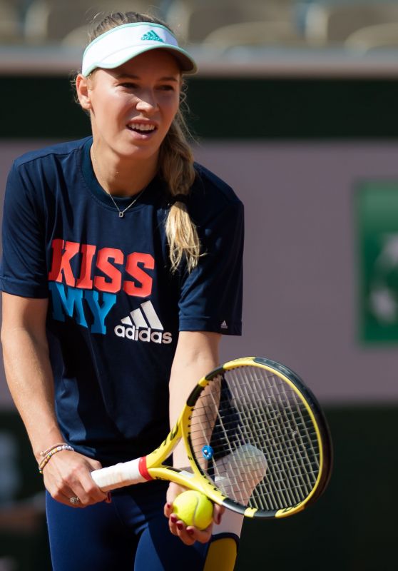 Caroline Wozniacki – Practises During the Roland Garros in Paris 05/24/2019